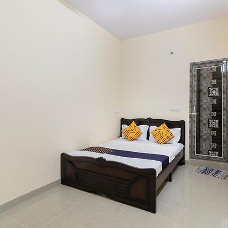 Spot On Ssr Lodging And Boarding Bangalore Esterno foto